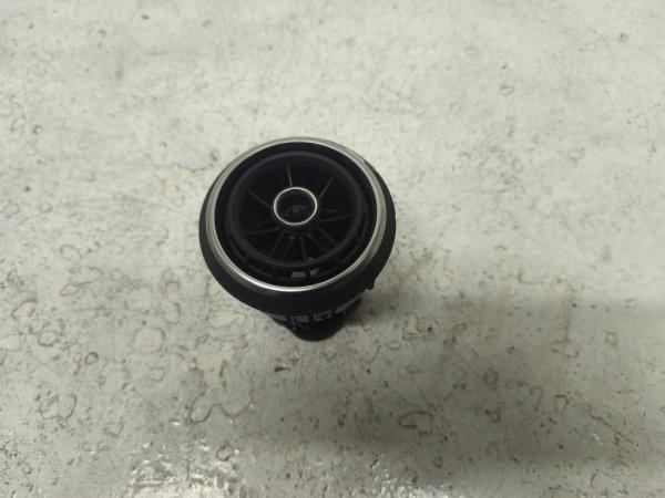 GRILLE D' AIR AUDI - Vue 1